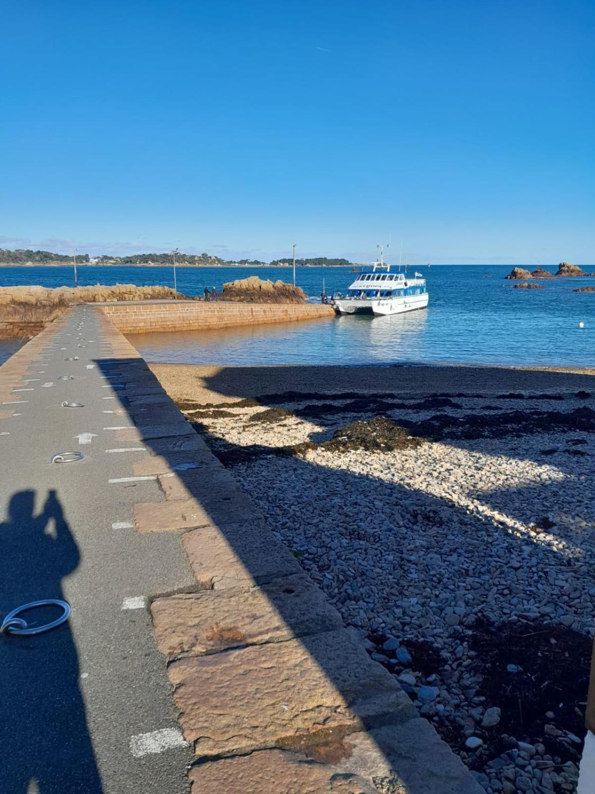 Chambre D'Hote Proche Mer Yvias エクステリア 写真